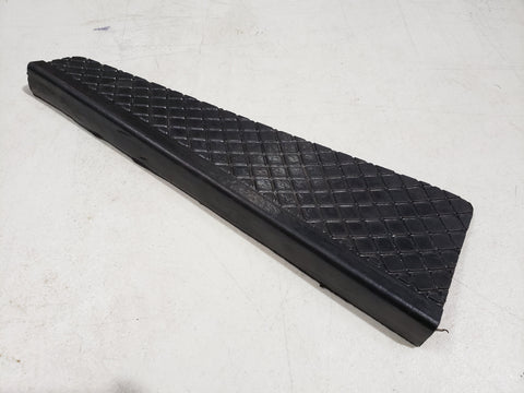 Step Tread, Freightliner, PS Cab - Lower 